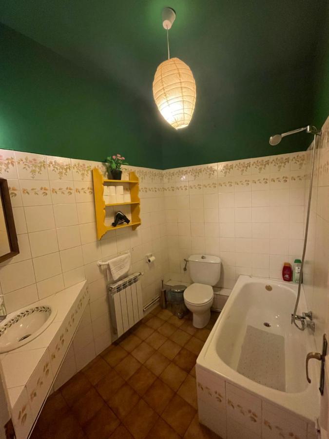 Leon Habitaciones Madrid Extérieur photo